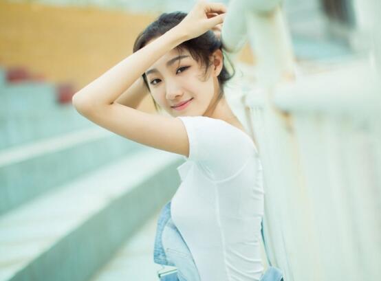 你和我两个世界再也没有交接_性感图片