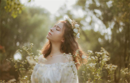 极度缺乏安全感的女人
