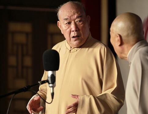 尹笑声去世