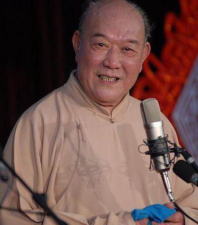 尹笑声去世