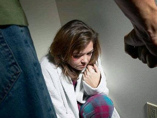 男人打女人的心理是什么