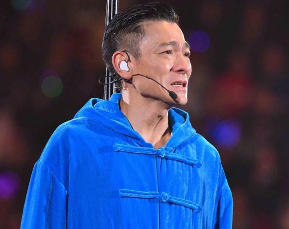 刘德华现场中止演唱会