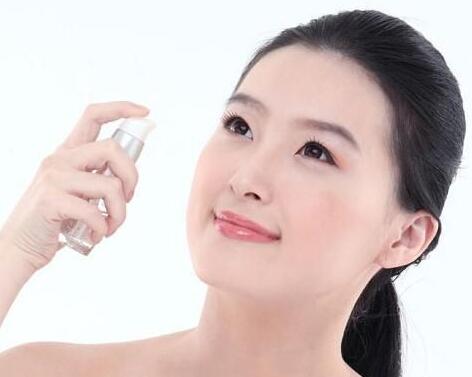 化妆水是不是爽肤水