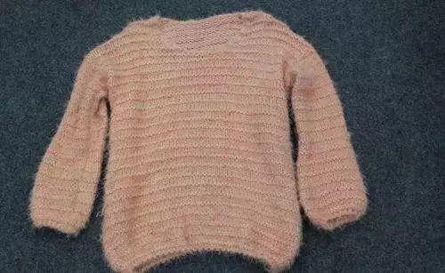 白醋可以解决衣服染色吗