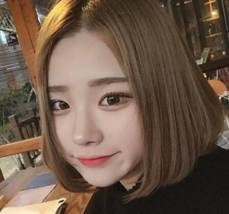 颧骨高适合什么发型