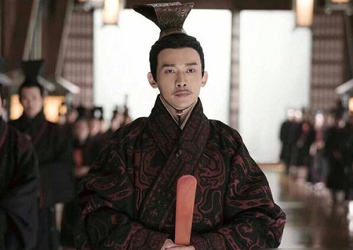 皓镧传吕不韦原型介绍喜欢谁