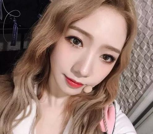 过年染发什么颜色好看