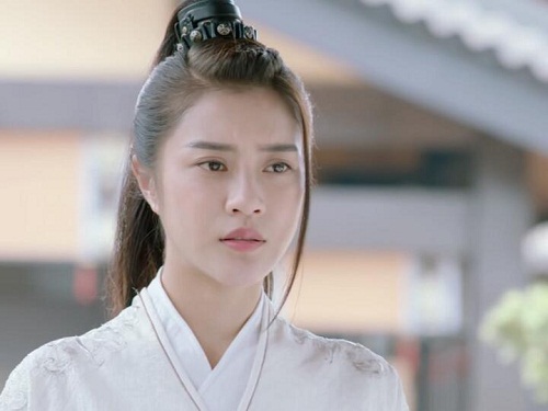 小女花不弃小虾喜欢谁
