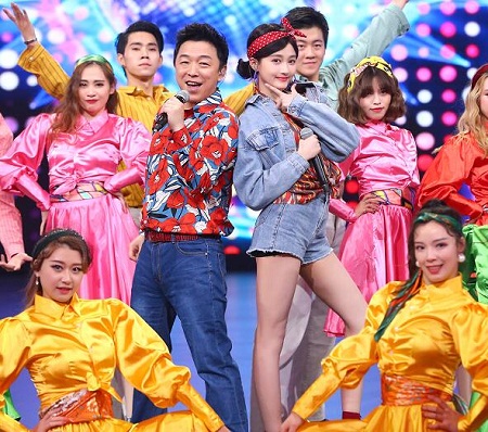 王牌对王牌关晓彤牛仔外套什么牌子