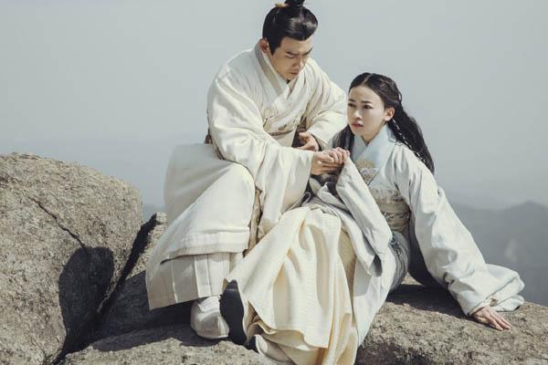李皓镧为什么嫁给秦王孙