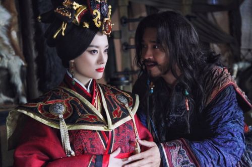 芈月是嬴异人的什么人
