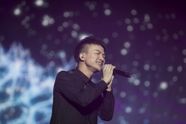 周深唱歌为什么是女声