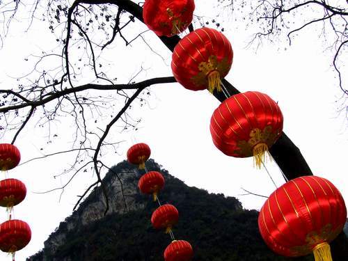 大年三十立春是黑年吗