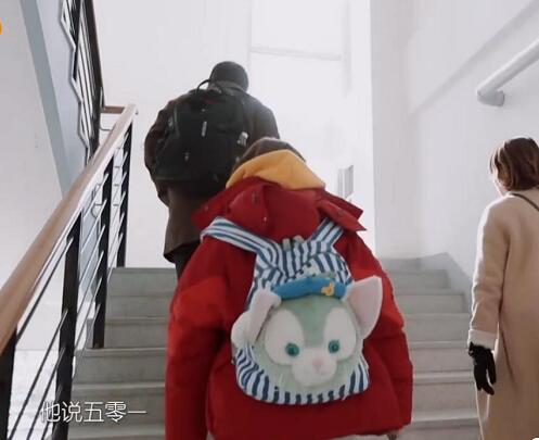 我家那闺女吴昕同款书包去哪买