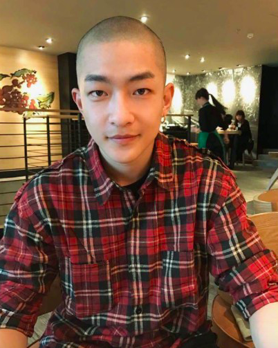 屈楚萧微博小号是什么