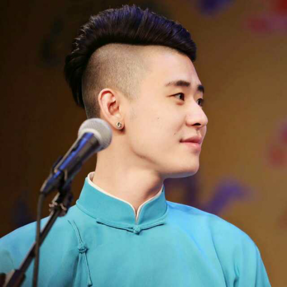 张云雷为什么坠楼