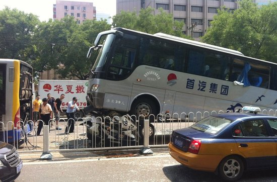 河北定州交通事故