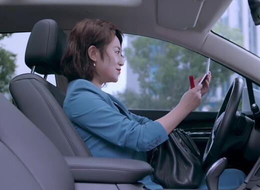 逆流而上的你马丽开的什么车