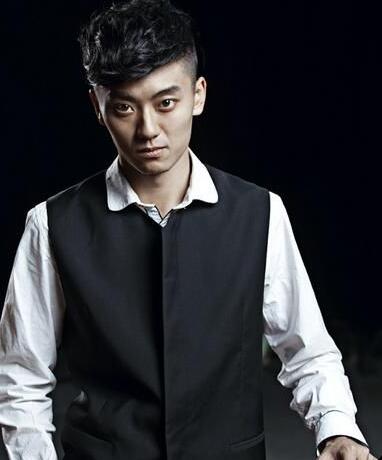 老中医高小朴扮演者是谁