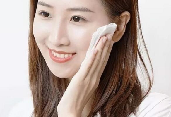 化妆水应该什么时候用