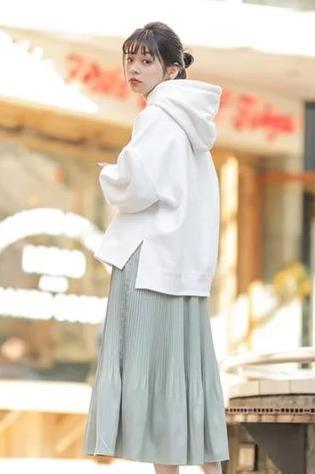 早春买什么衣服合适