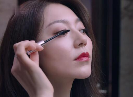 逆流而上的你高蜜用的口红什么牌子的