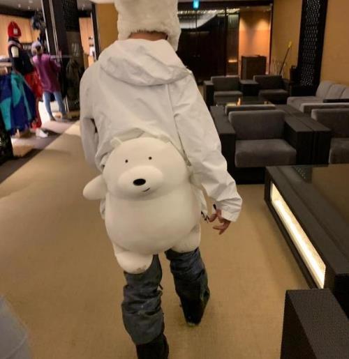 王思聪深夜做面条
