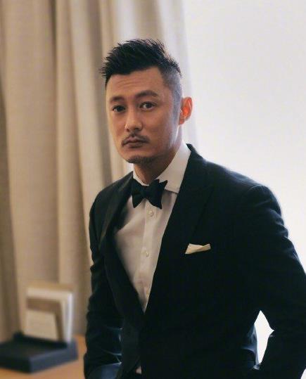 周杰伦余文乐什么关系