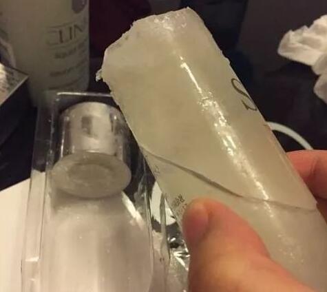 化妆品冻住了还能用吗