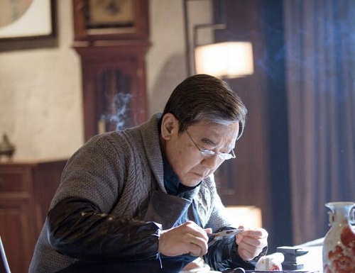 黄金瞳幕后黑手是德叔还是古天风