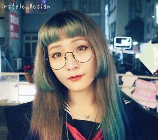 春夏适合染什么颜色