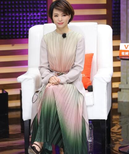 声临其境董卿衣服是什么品牌的