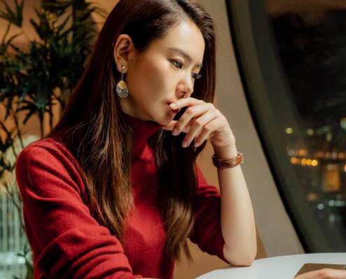 女人主动吻男人的心理