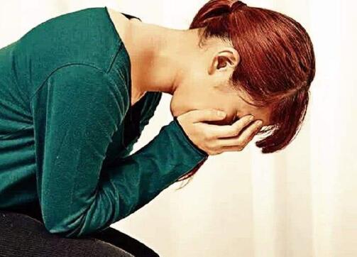 女人出轨被情人冷落后心理