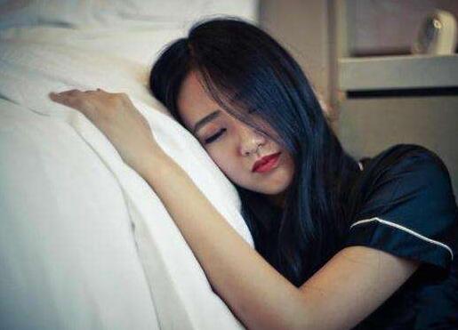 女人出轨被情人冷落后心理