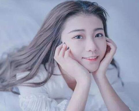 女生喜欢男闺蜜的征兆