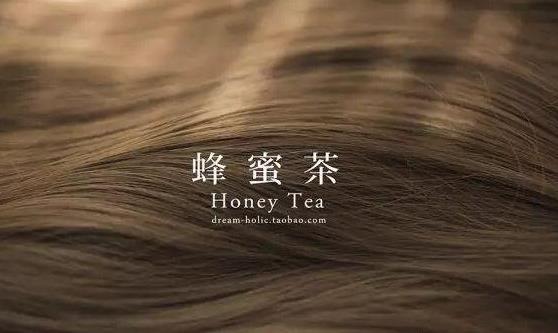 皮肤黄的人适合染什么颜色