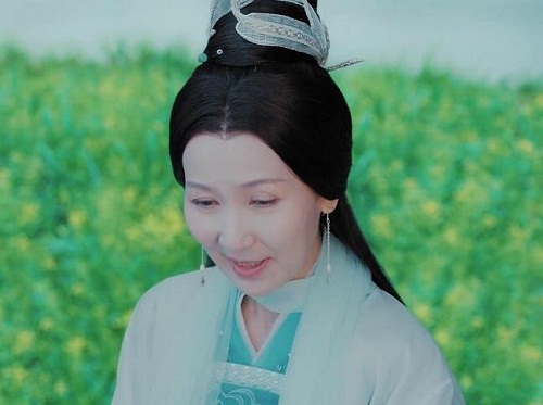 新白娘子传奇小青母亲扮演者是谁