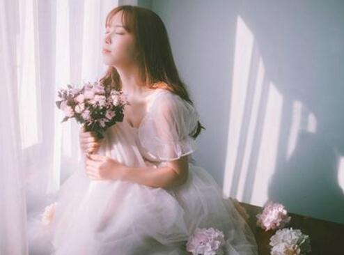 和美女合租的日子