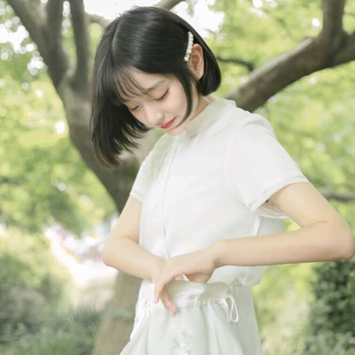 畏饱饥渴难耐的熟妇