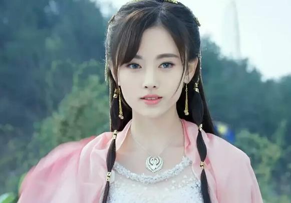 鞠婧祎是谁旗下的艺人