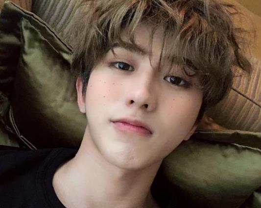 蔡徐坤为什么会全网嘲