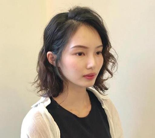 今年女士流行的发型