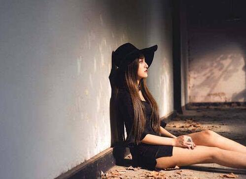 我的美女师姐很强势