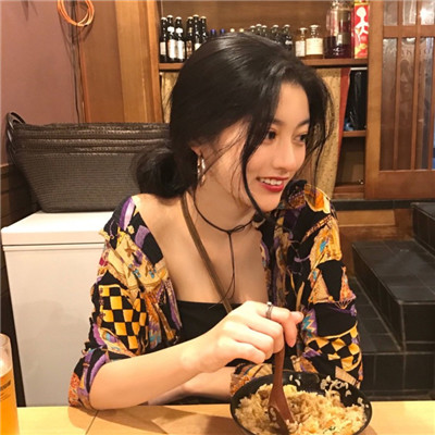 我喝了老板娘的酒痛哭流涕