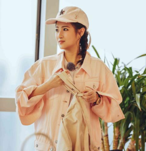 袁成杰老婆是干什么的