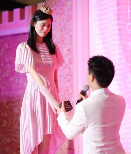 何猷君奚梦瑶结婚了吗