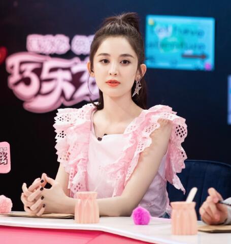 喜欢你我也是第六期娜扎同款服装