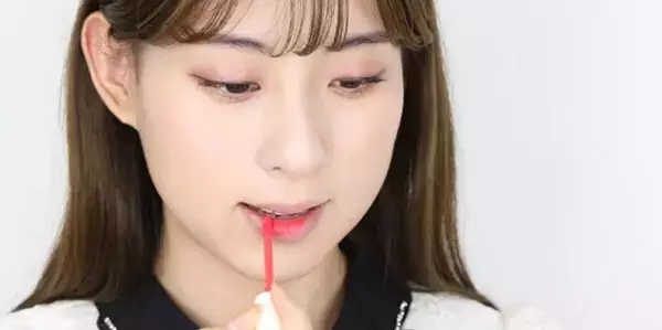 最简单的淡妆需要什么化妆品