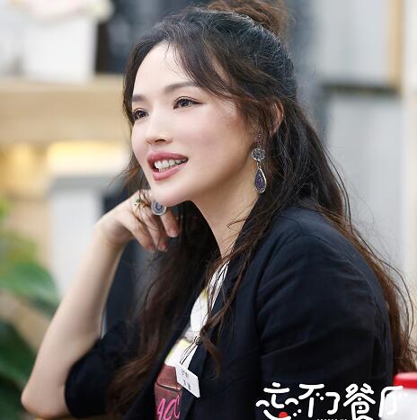 忘不了餐厅舒淇衣服是什么品牌